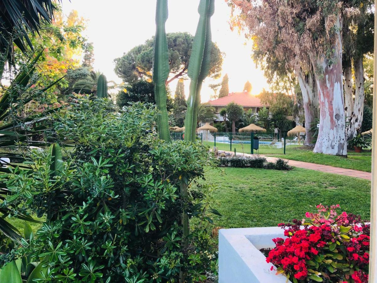 Flores En Puerto Banus Apartamento